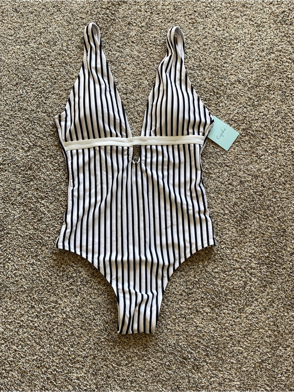 Cupshe NWT White, Black, Silver One-Piece Swimsuit Size Small